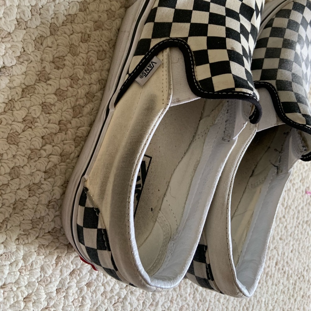 vans - Picture 2 of 5